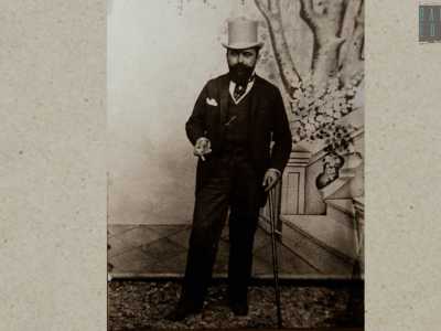 �Mio nonno � esordisce il signore mostrandoci una foto dell�impresario con barba lunga e cilindro  -  era soprannominato �il mastino�, perch� era un uomo tenace: girava l�Italia per accaparrarsi i migliori musicisti in grado di eseguire le opere dei pi� grandi compositori dell�epoca...